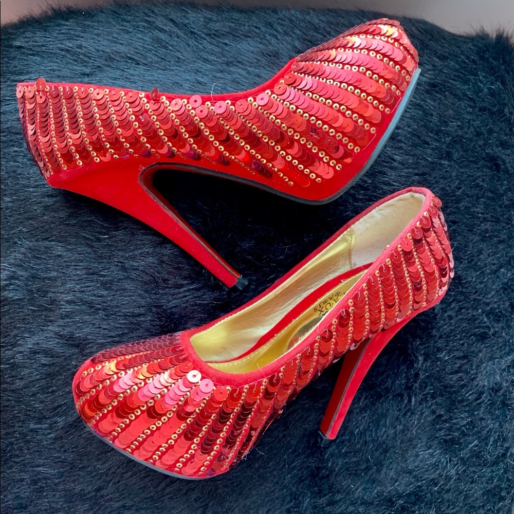 Red sequins High heel shoes